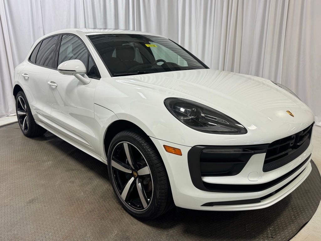 2026 Porsche Macan Base - Photo 40