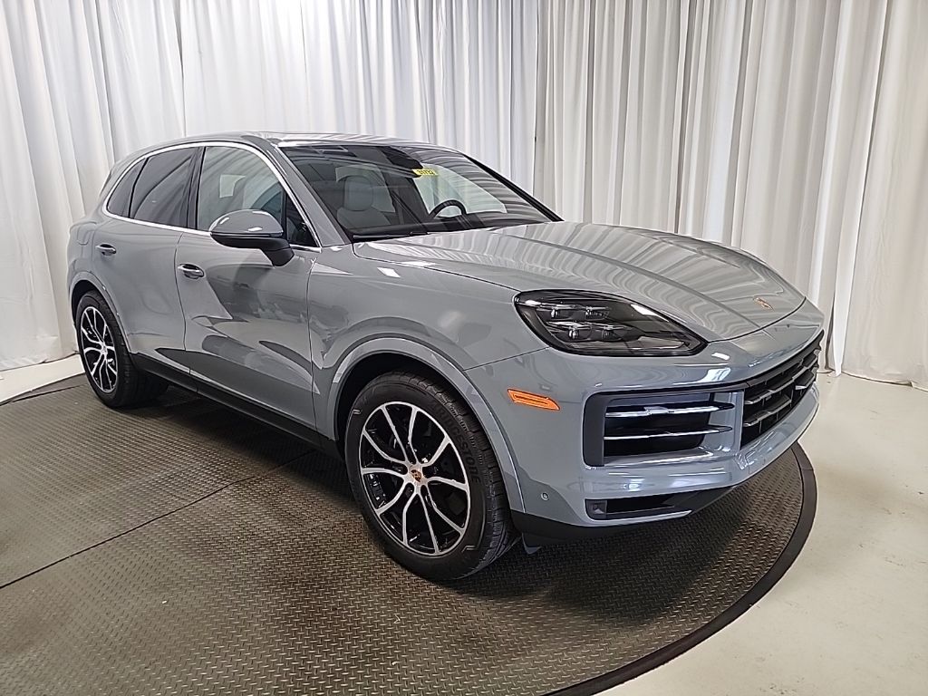 2025 Porsche Cayenne Base - Photo 38