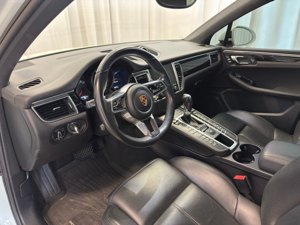 2018 Porsche Macan photo 4
