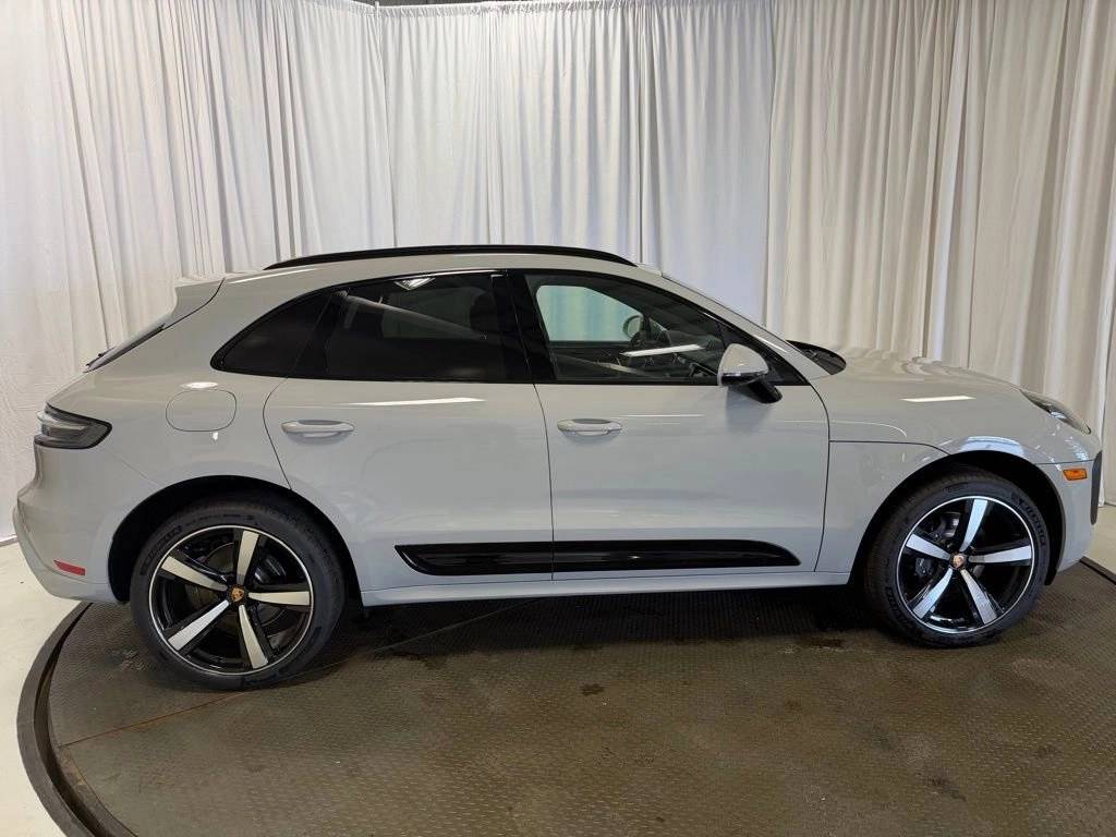 2026 Porsche Macan Base - Photo 30