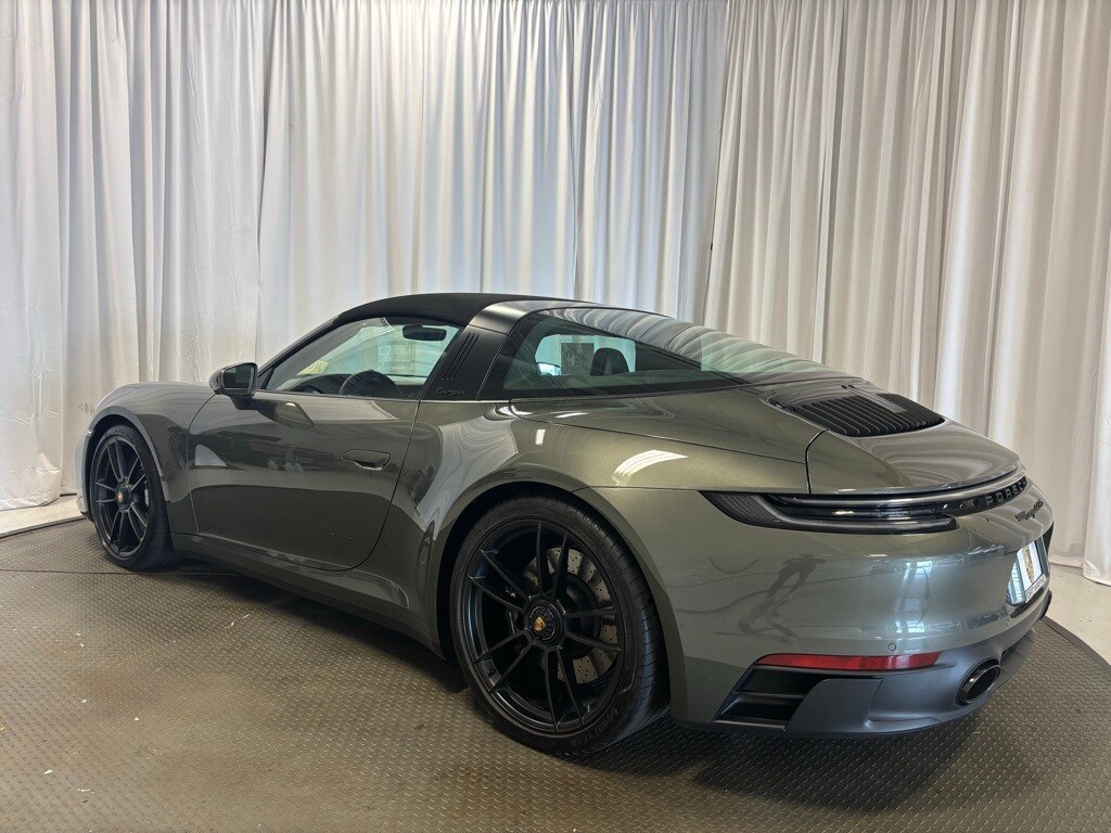 2024 Porsche 911 Targa 4 GTS photo 3