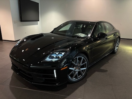 2026 Porsche Panamera 4 Hatchback