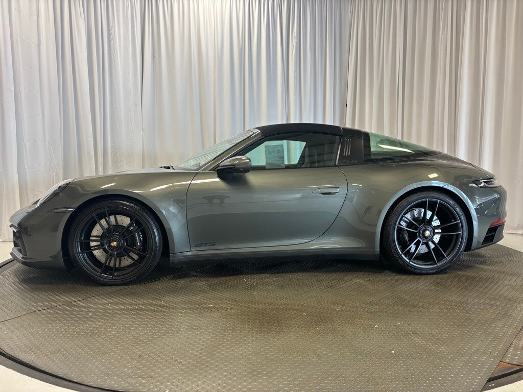 2024 Porsche 911 Targa 4 GTS photo 2