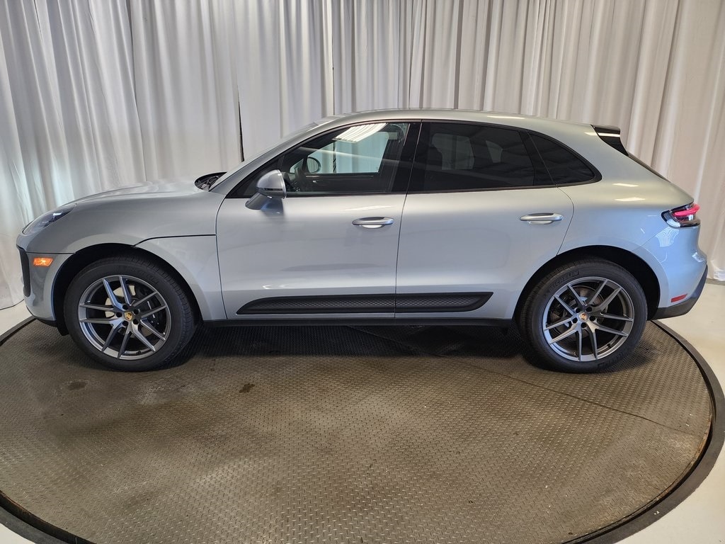 Certified 2025 Porsche Macan Base with VIN WP1AA2A59SLB10195 for sale in Fort Wayne, IN