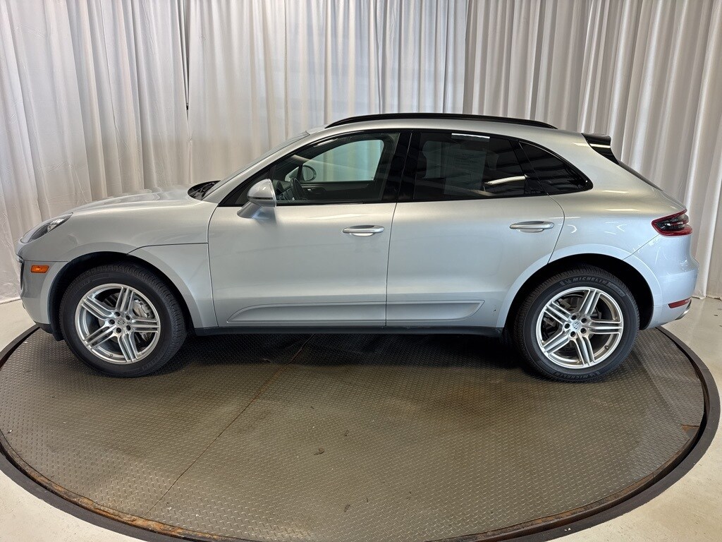 2018 Porsche Macan S photo 2