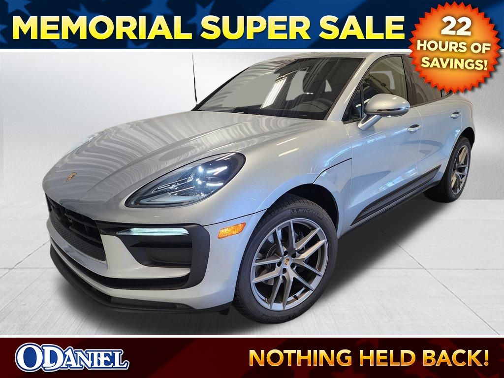 2025 Porsche Macan's photo