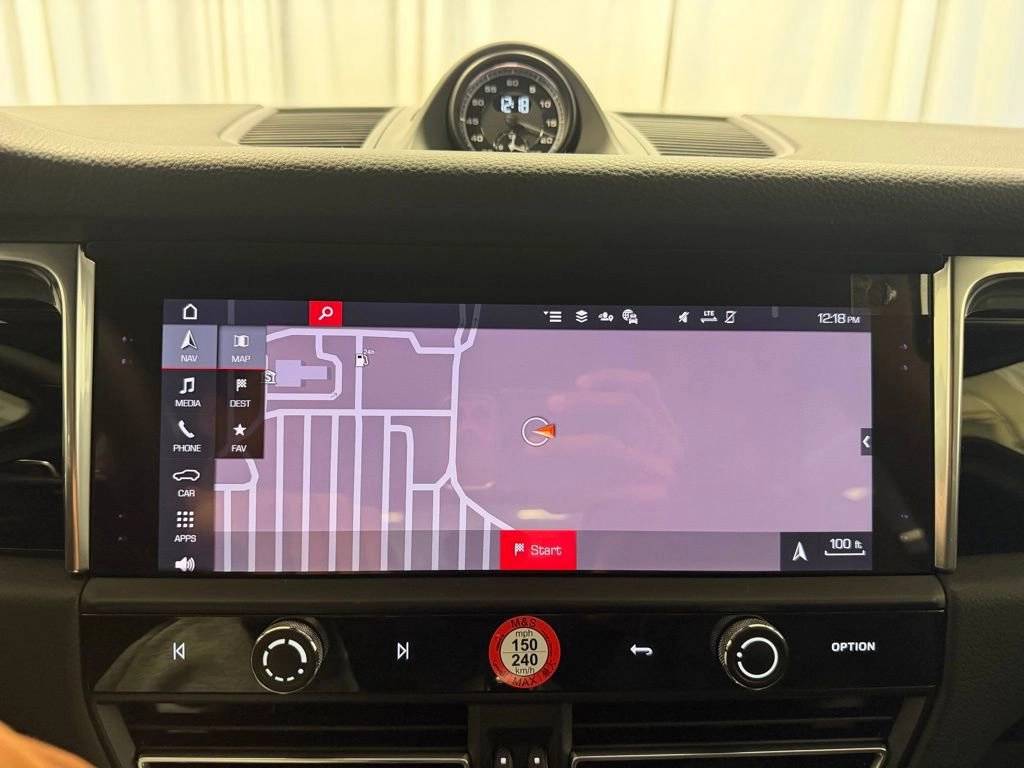 2026 Porsche Macan Base - Photo 18