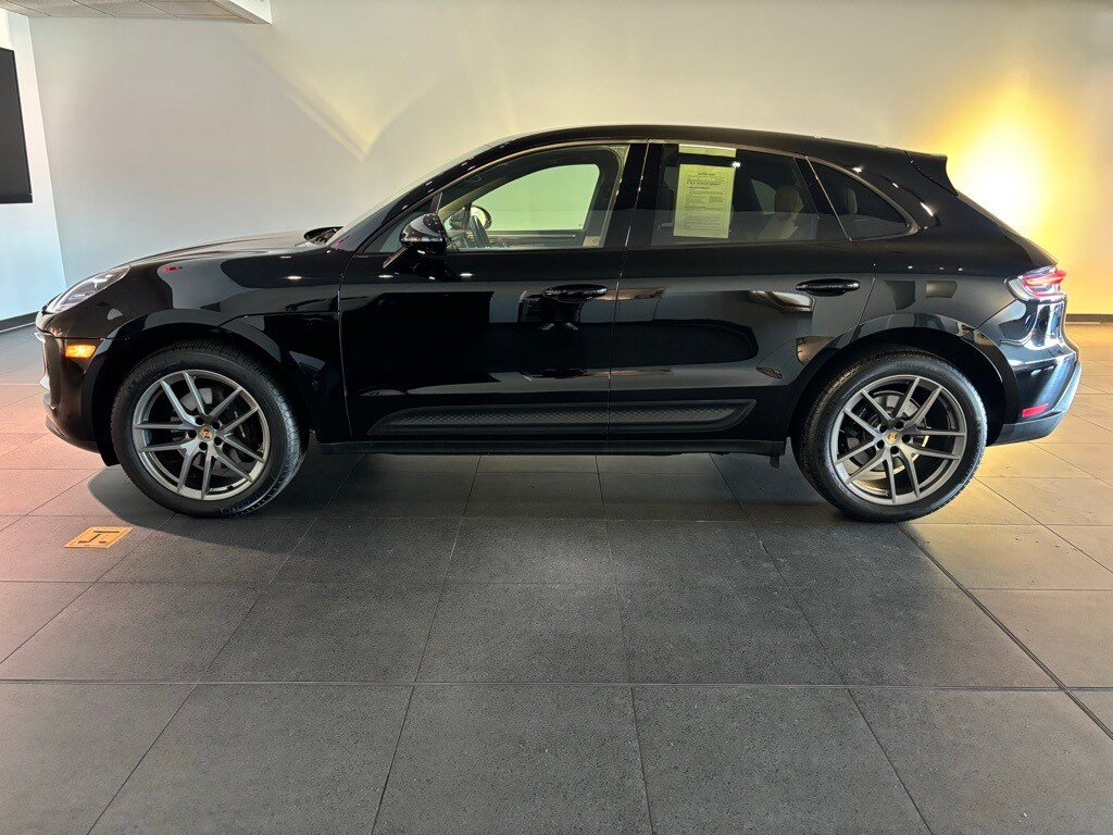 Certified 2022 Porsche Macan . SUV