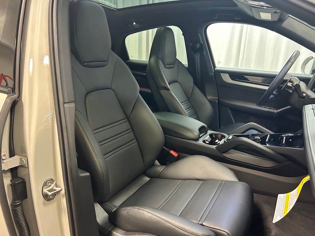 2026 Porsche Cayenne Coup Base - Photo 25