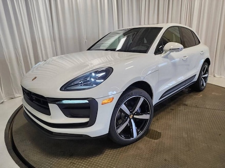2025 Porsche Macan SUV