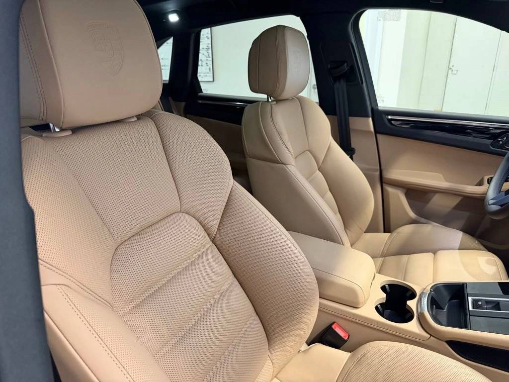 2026 Porsche Macan Base - Photo 25