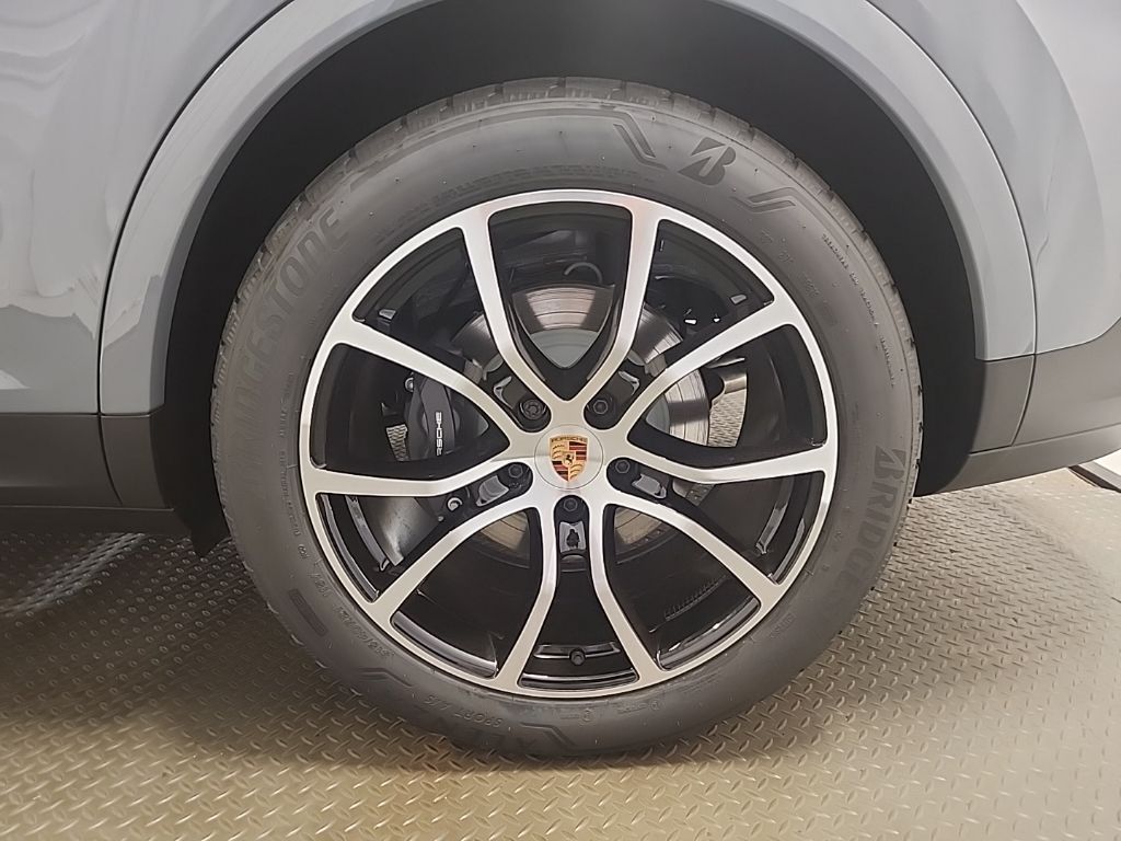 2025 Porsche Cayenne Base - Photo 46