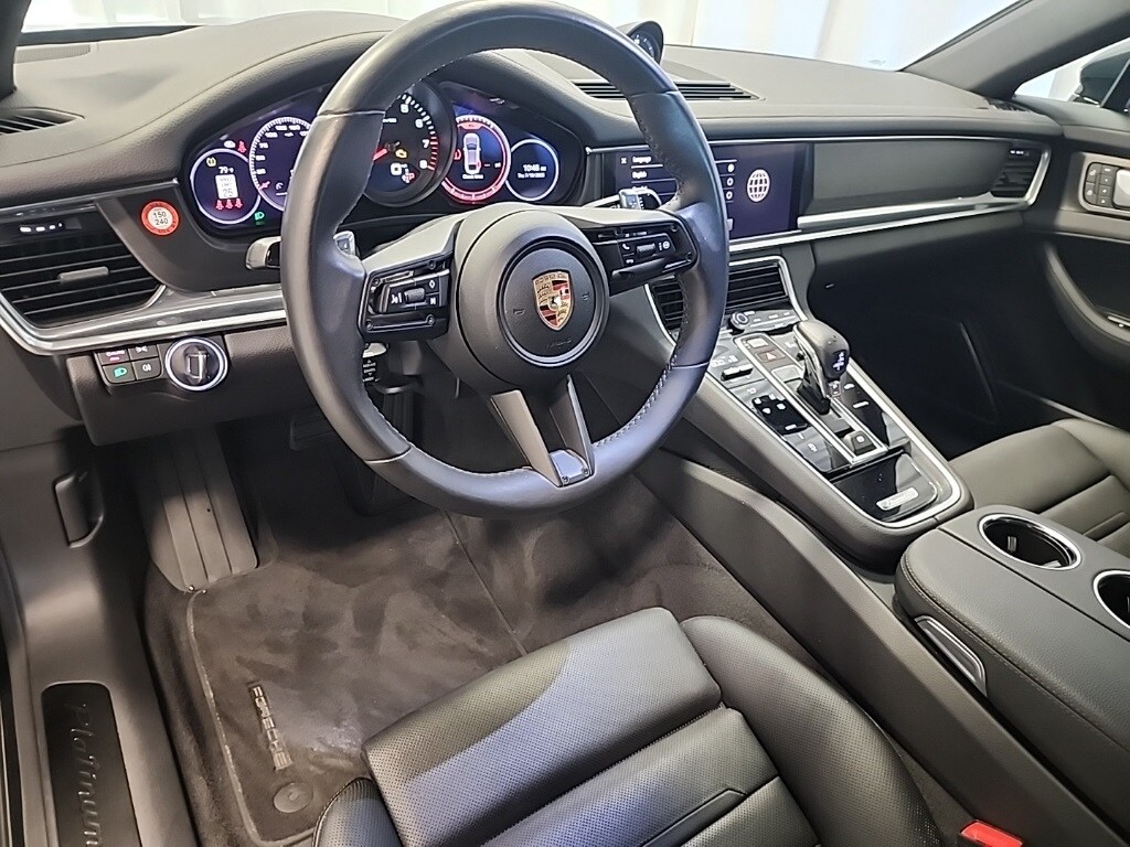 2023 Porsche Panamera 4 Platinum photo 4
