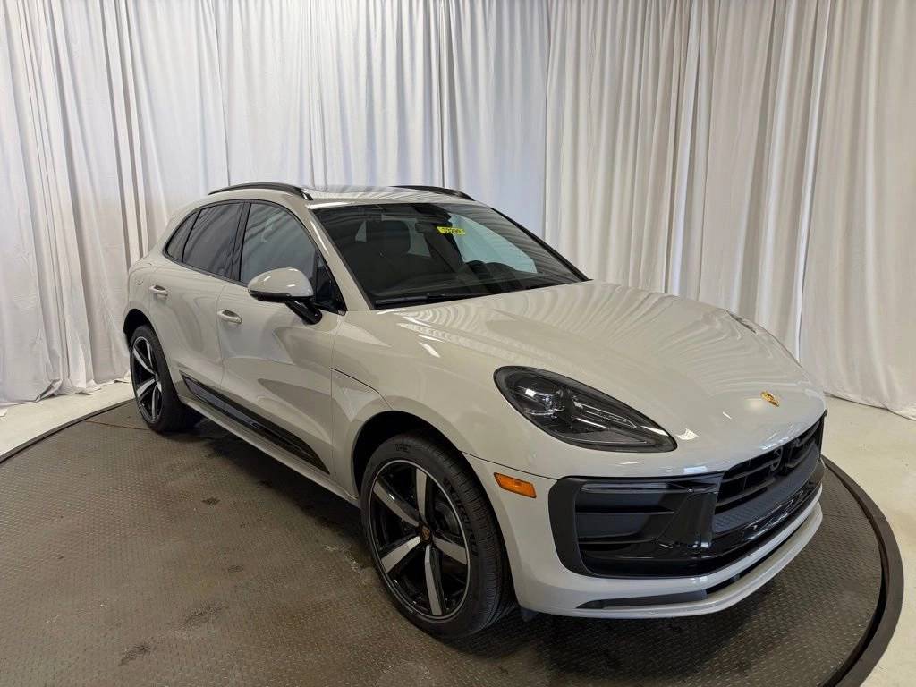 2026 Porsche Macan Base - Photo 31