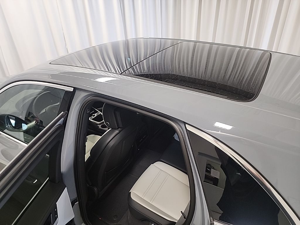 2025 Porsche Cayenne Base - Photo 33