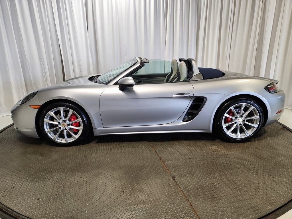 Certified 2019 Porsche 718 GTS with VIN WP0CB2A89KS228593 for sale in Fort Wayne, IN