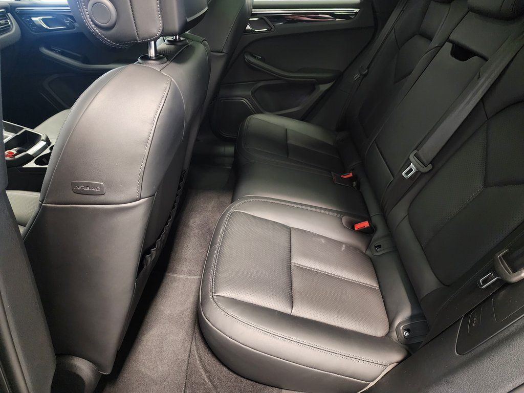 2025 Porsche Macan - Photo 20