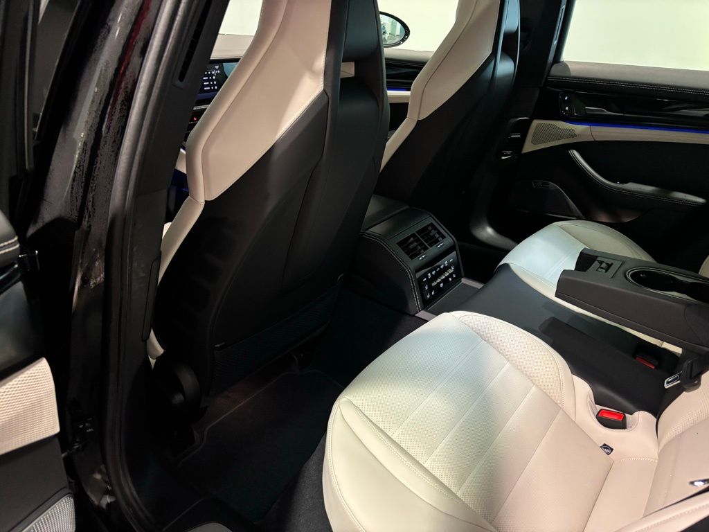 2026 Porsche Panamera Base - Photo 24