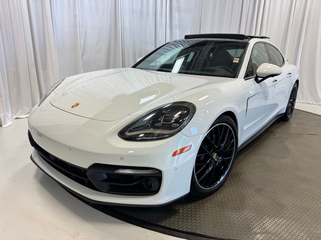 2023 Porsche Panamera 4 Platinum Edition's photo