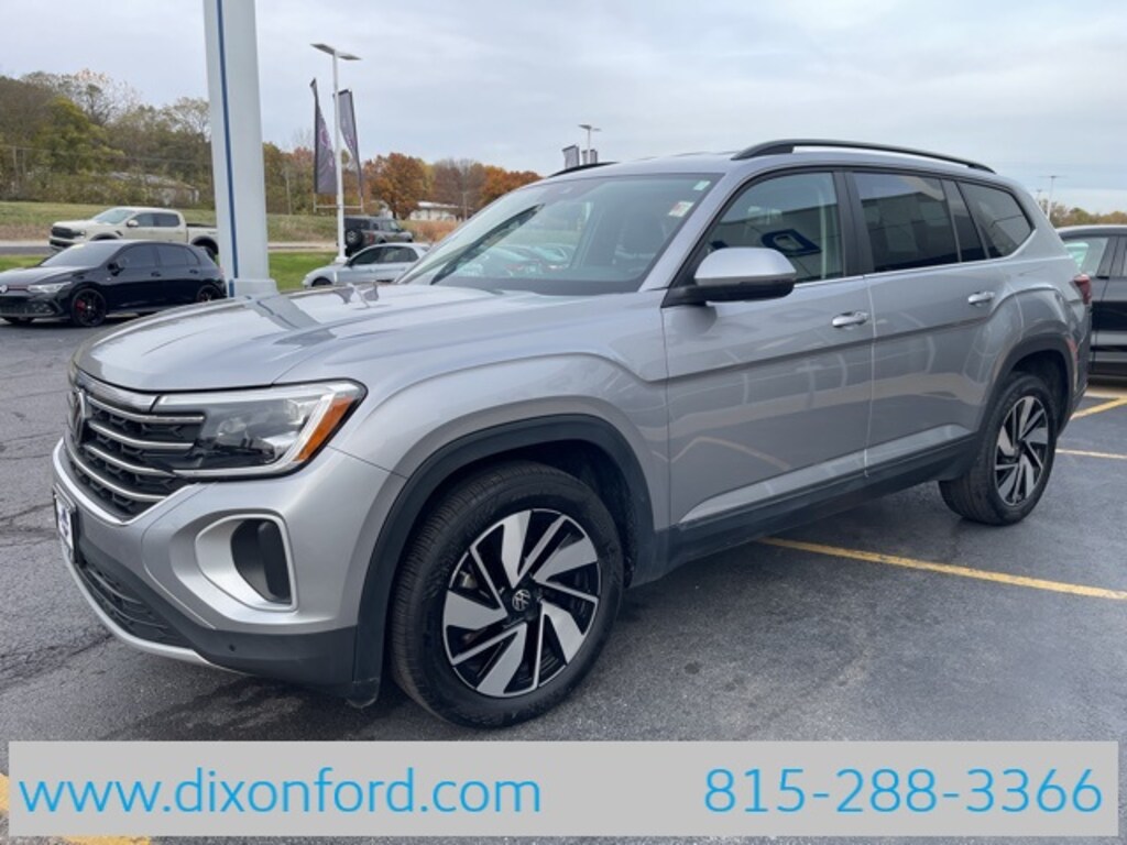 Used 2024 Volkswagen Atlas 2.0T SE w/Technology SUV