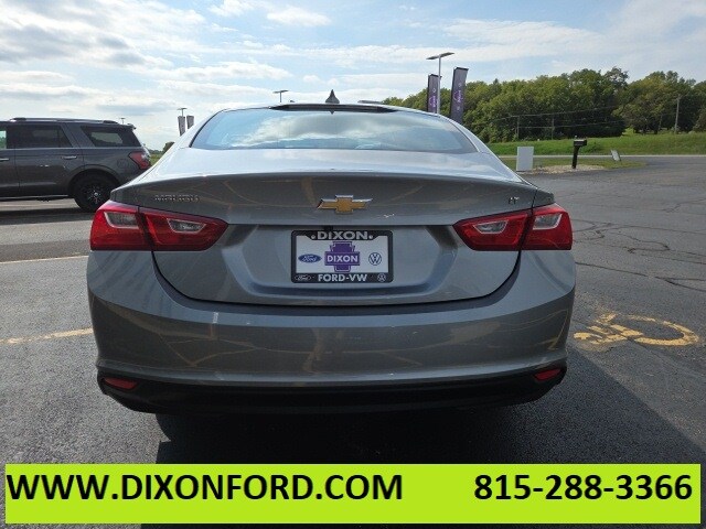 2023 Chevrolet Malibu 1LT photo 2
