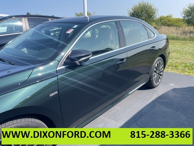 Used 2022 Volkswagen Passat Limited Edition with VIN 1VWBA7A35NC004538 for sale in Dixon, IL