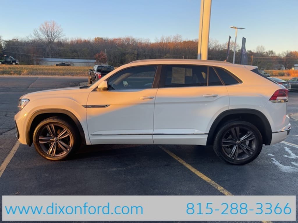 Used 2021 Volkswagen Atlas Cross Sport 3.6L V6 SE w/Technology R-Line SUV