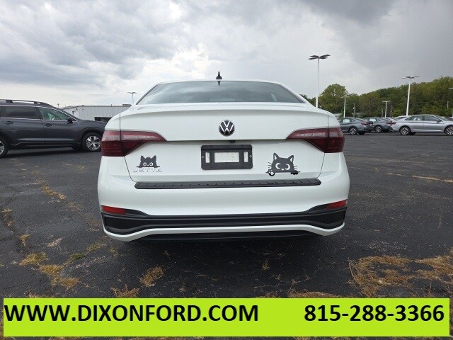2023 Volkswagen Jetta 1.5T S photo 3