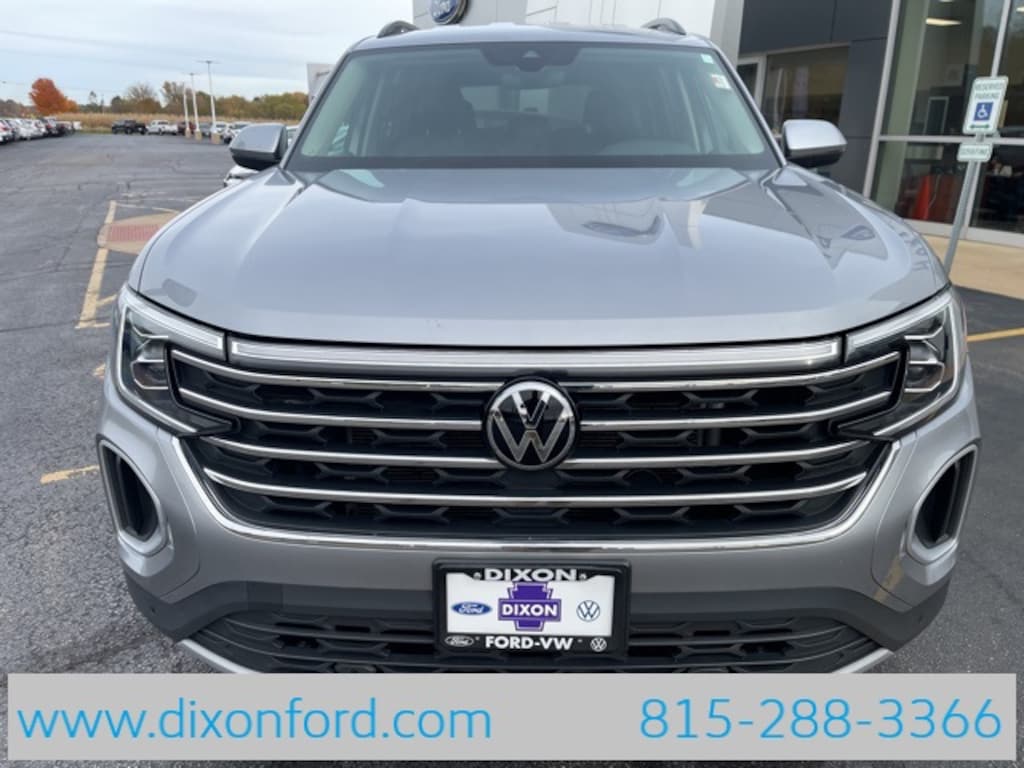 Used 2024 Volkswagen Atlas 2.0T SE w/Technology SUV