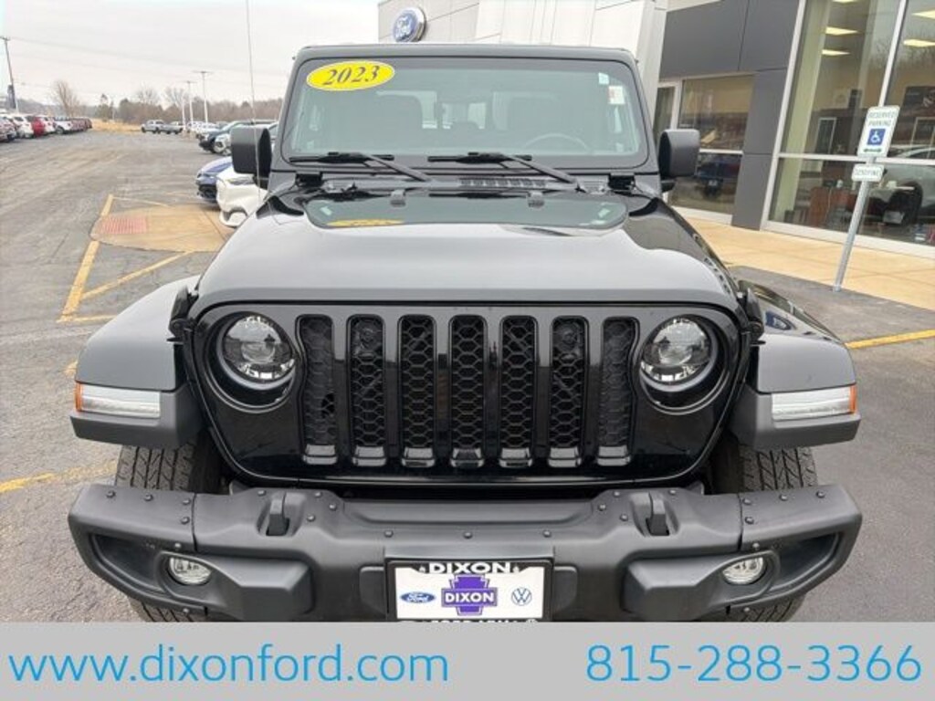 Used 2023 Jeep Gladiator Sport S Truck