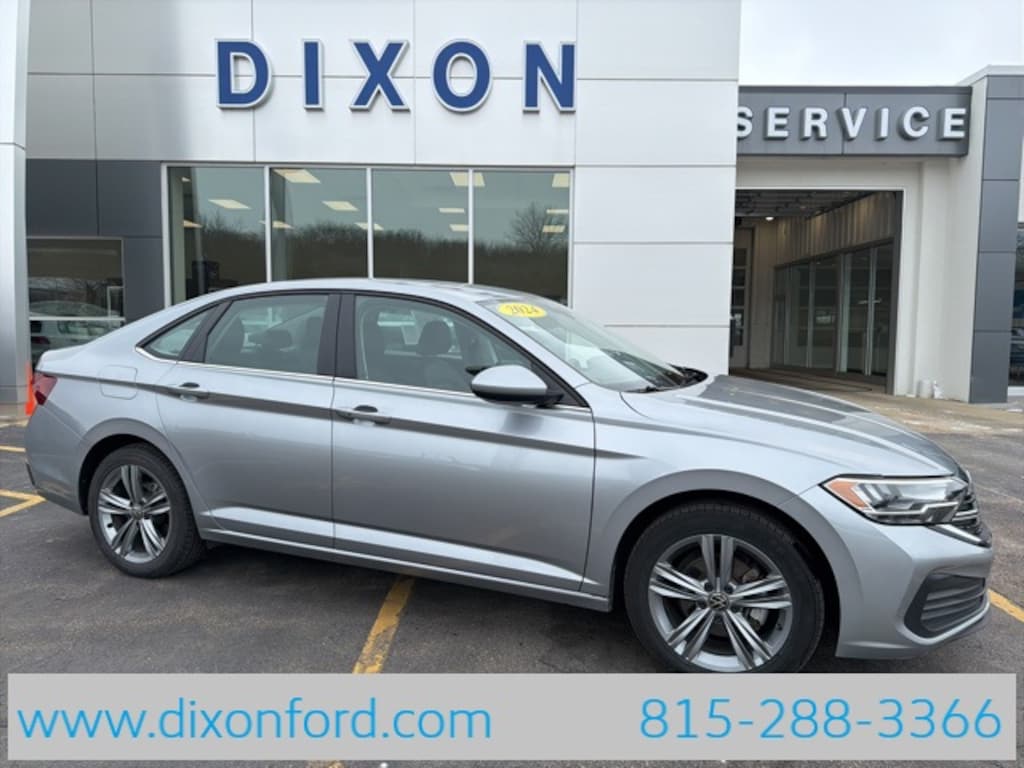 Used 2024 Volkswagen Jetta 1.5T SE Sedan