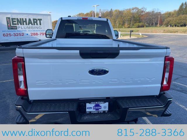 2026 Ford F-350 Super Duty XLT - Photo 6