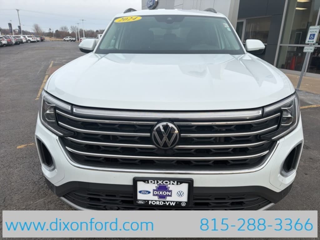 Used 2024 Volkswagen Atlas 2.0T SE w/Technology SUV