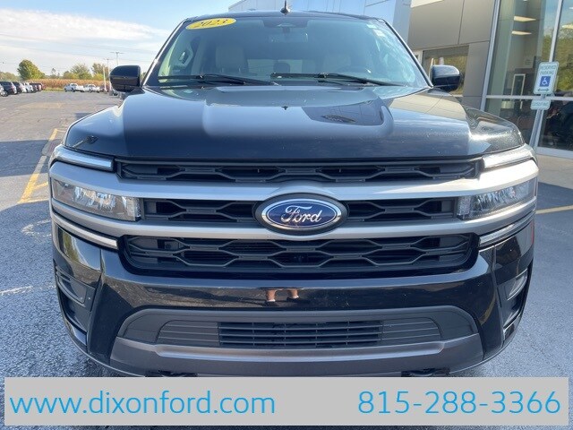 2023 Ford Expedition MAX XLT photo 2