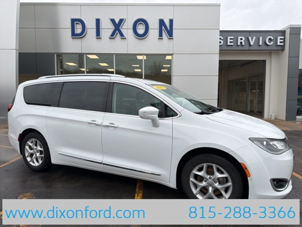 Used 2017 Chrysler Pacifica Touring L Plus Minivan/Van