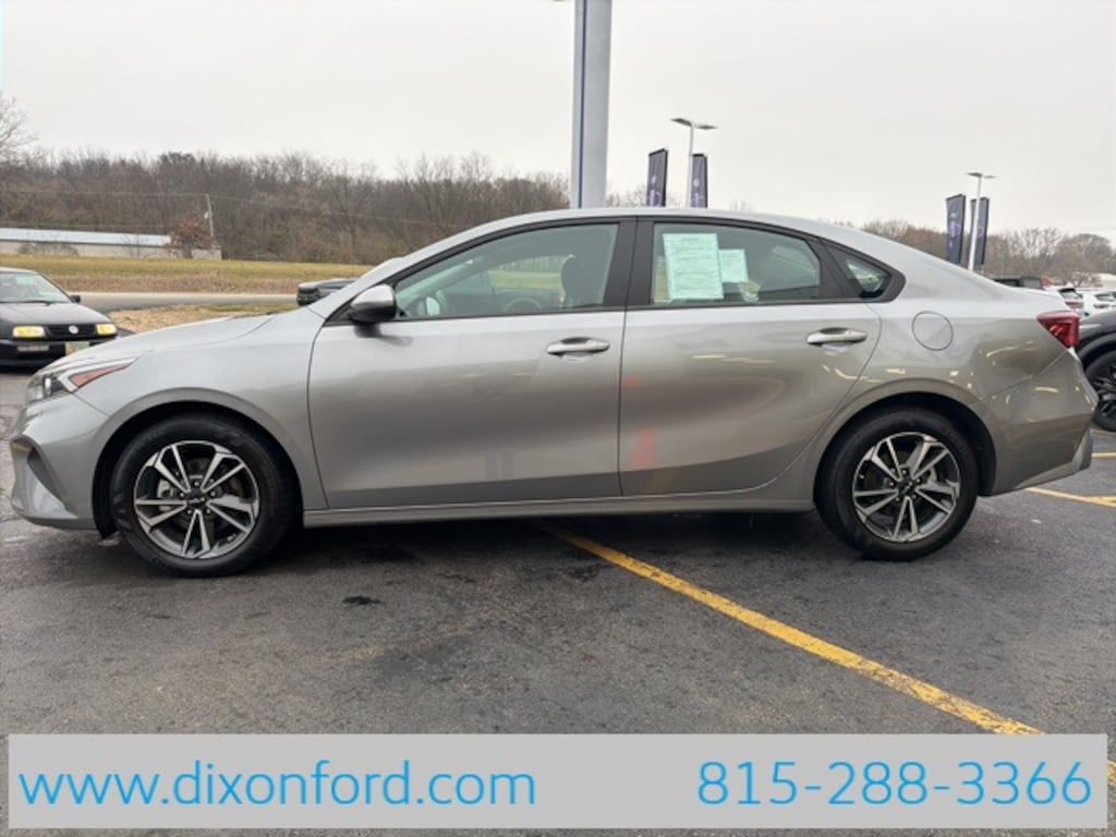 Used 2024 Kia Forte LXS Sedan