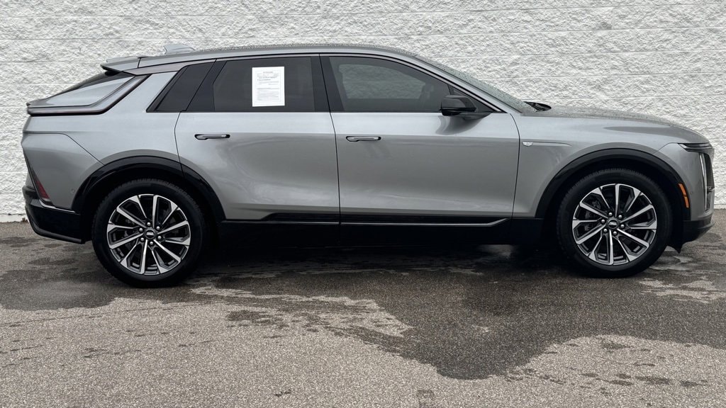 Used 2024 Cadillac LYRIQ Sport 2 with VIN 1GYKPVRL5RZ123326 for sale in Ofallon, MO