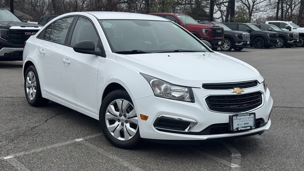 Used 2015 Chevrolet Cruze LS with VIN 1G1PA5SH6F7101029 for sale in O'Fallon, MO