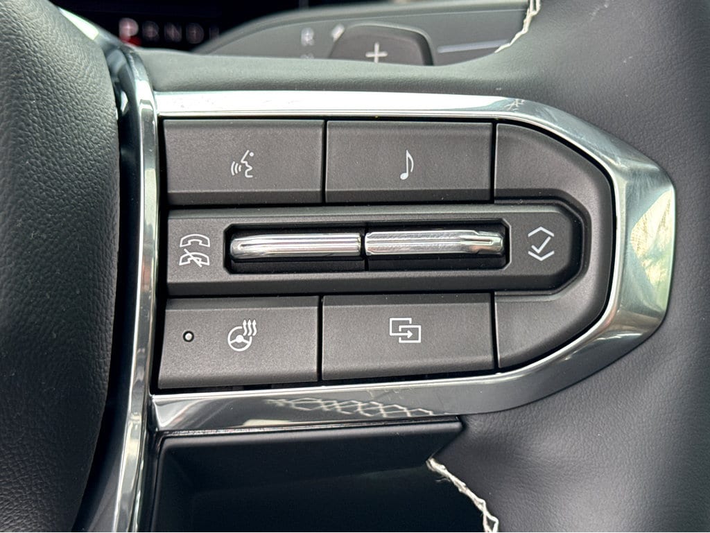 2027 GMC Acadia Denali Ultimate - Photo 18