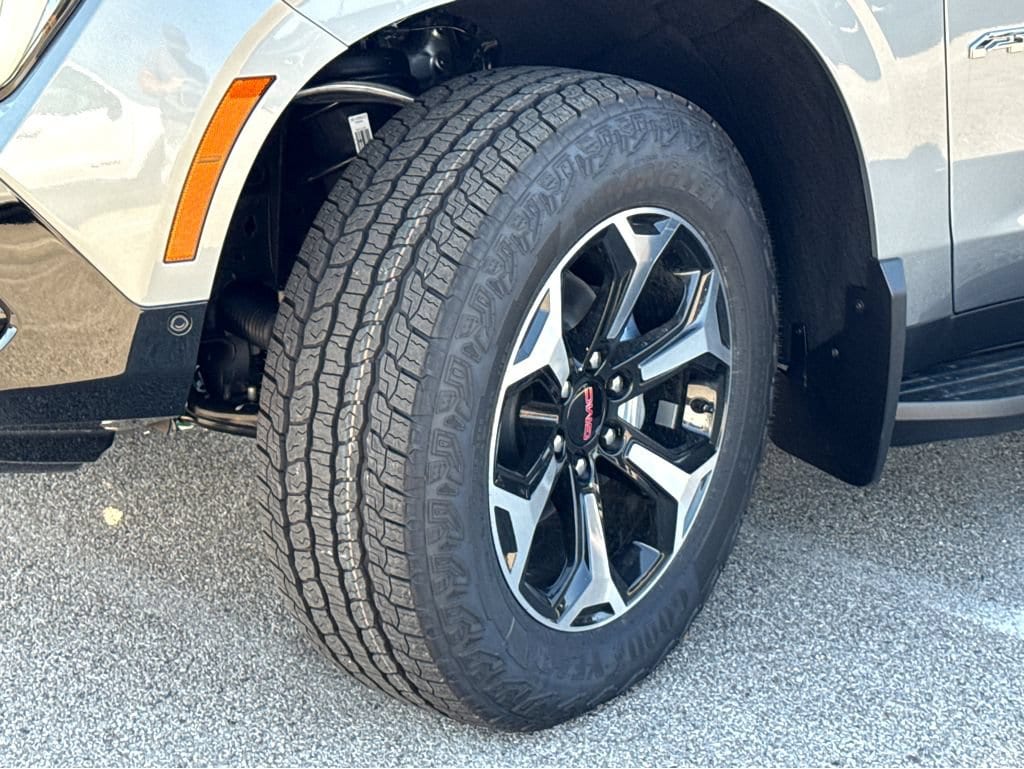 2026 GMC Yukon XL AT4 - Photo 25