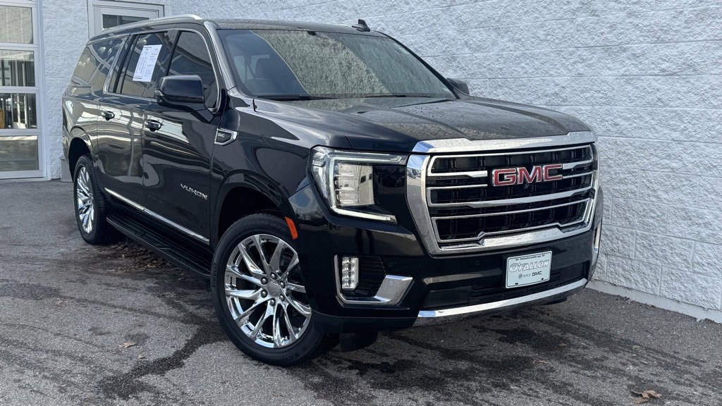 2023 GMC Yukon XL SLT's photo