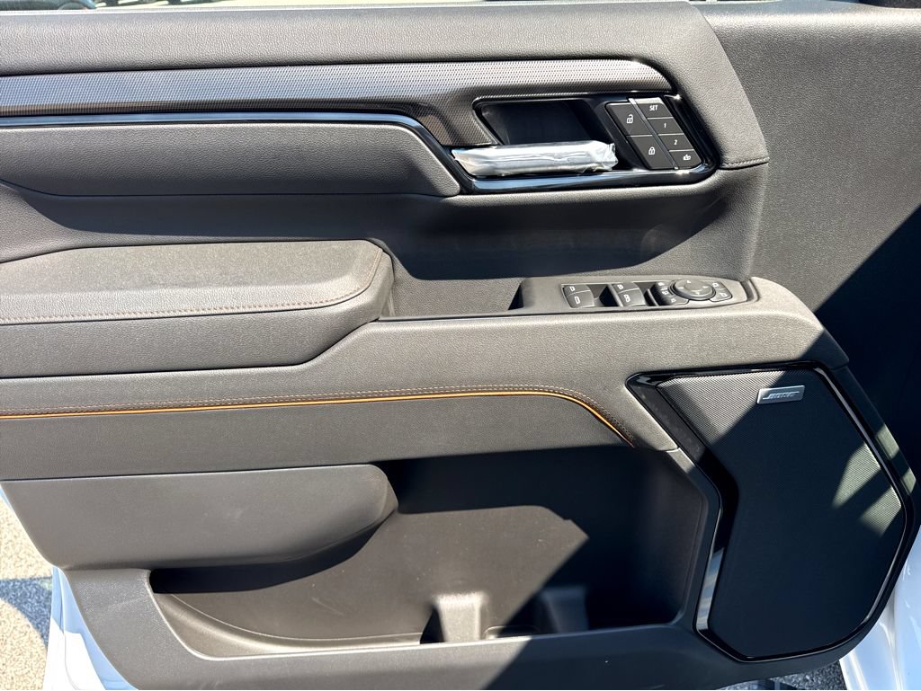 2026 GMC Sierra 2500HD AT4 - Photo 9