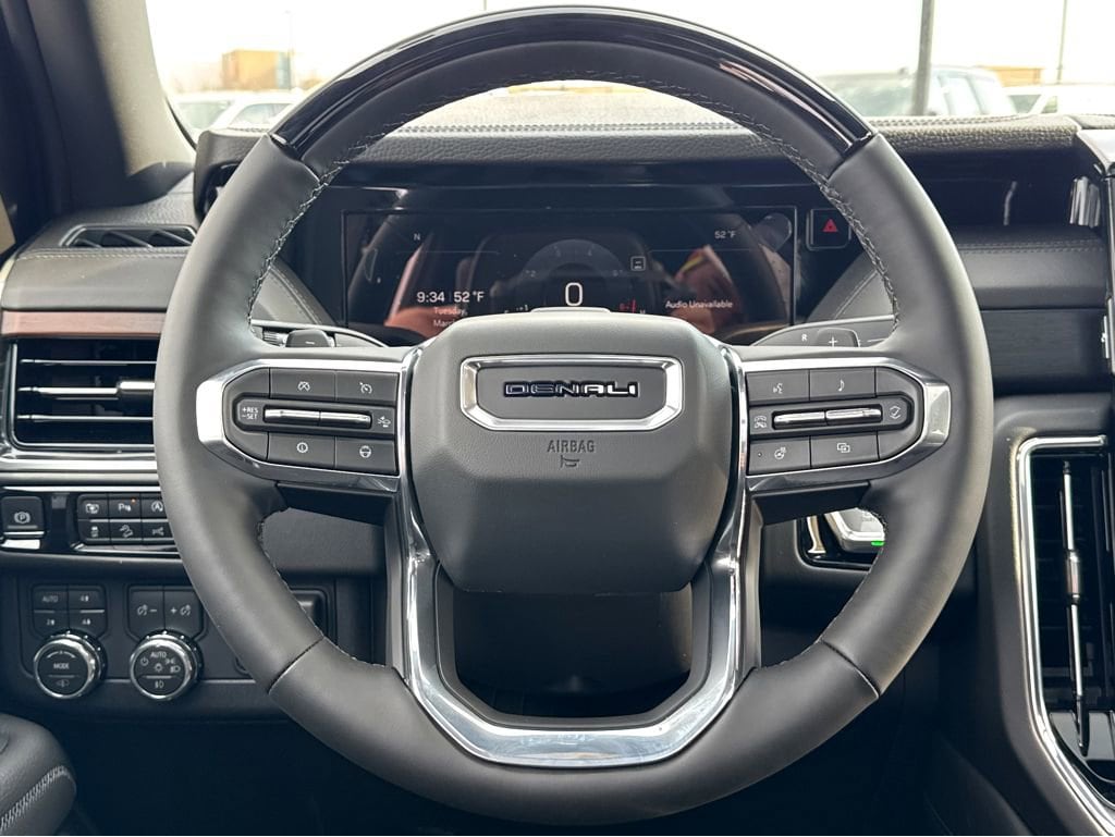 2026 GMC Yukon Denali - Photo 17