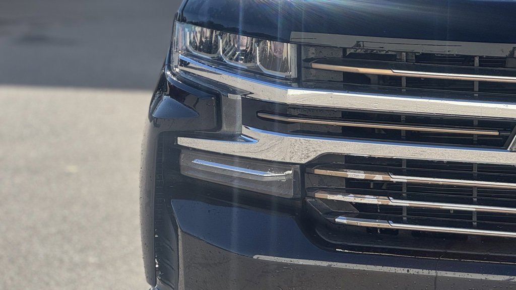 2019 Chevrolet Silverado 1500 High Country photo 4