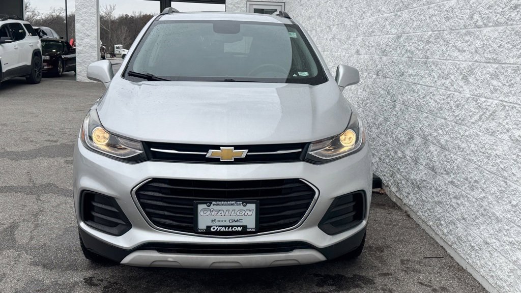 2017 Chevrolet Trax LT photo 2