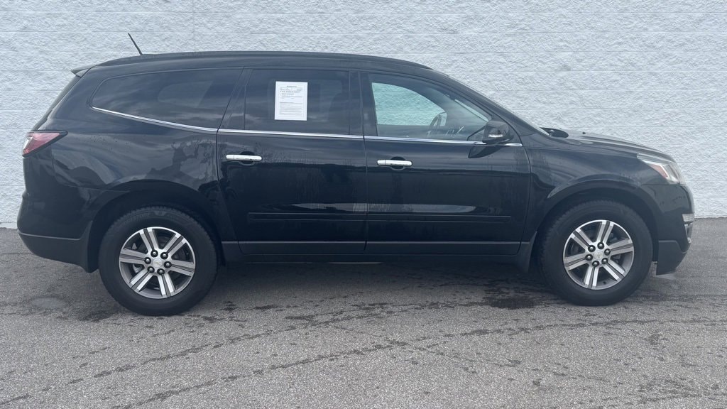 Used 2016 Chevrolet Traverse 1LT with VIN 1GNKRGKD6GJ260504 for sale in O'Fallon, MO
