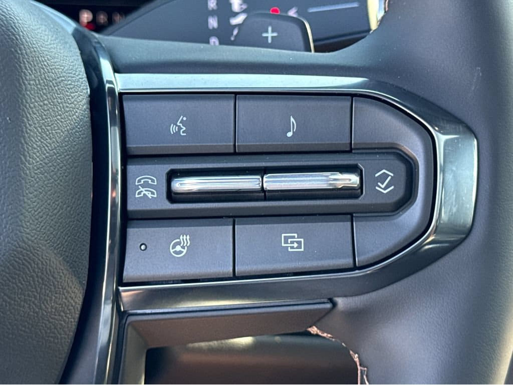 2026 GMC Yukon XL AT4 - Photo 18