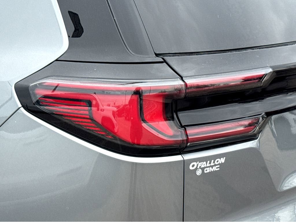 2026 GMC Acadia Denali - Photo 21