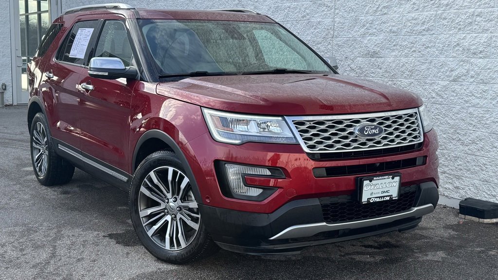 2017 Ford Explorer Platinum's photo