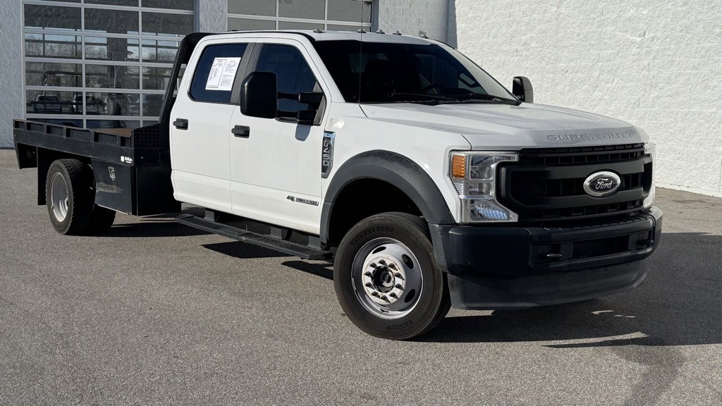 2021 Ford F-450 Super Duty Chassis Cab XL's photo